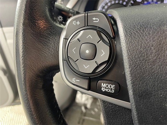 Used 2012 Toyota Camry L image 12