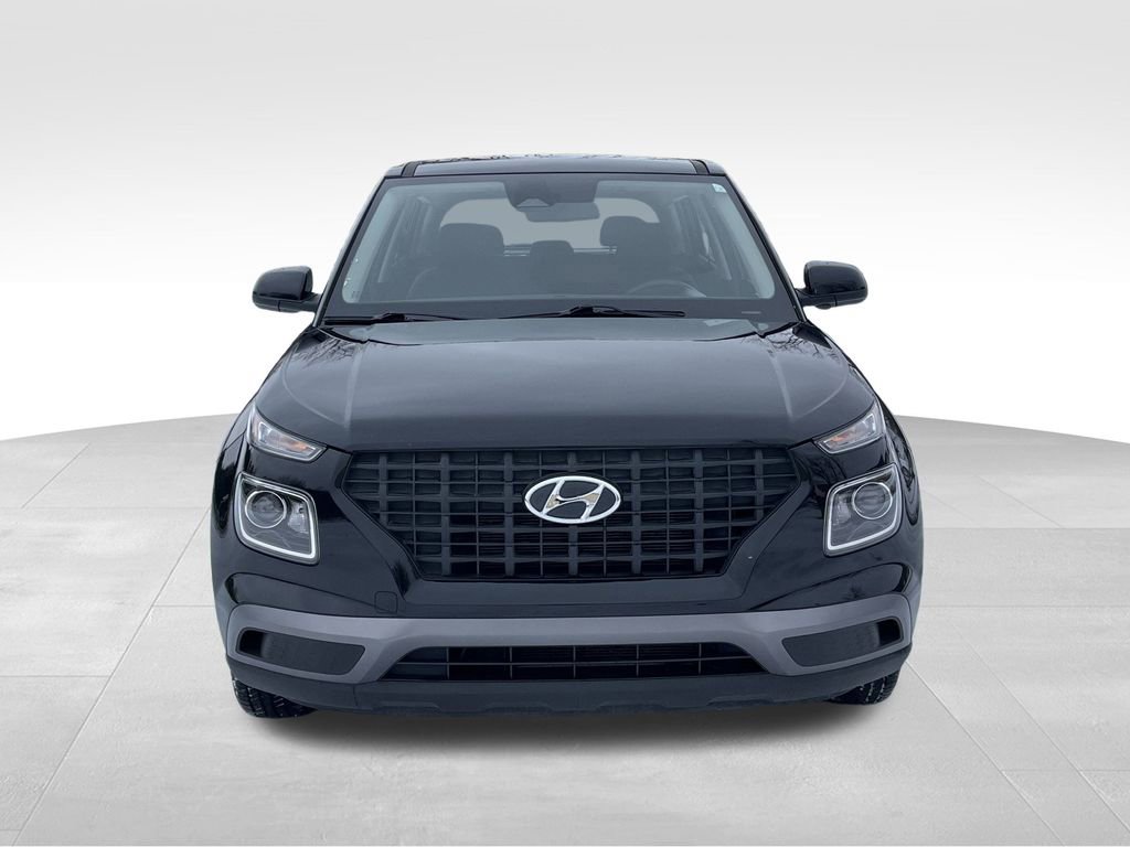 Used 2023 Hyundai Venue SE w/ Cargo Package image 7