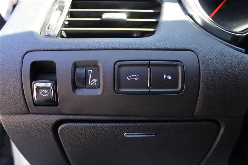Used 2019 Chevrolet Impala Premier FWD image 18