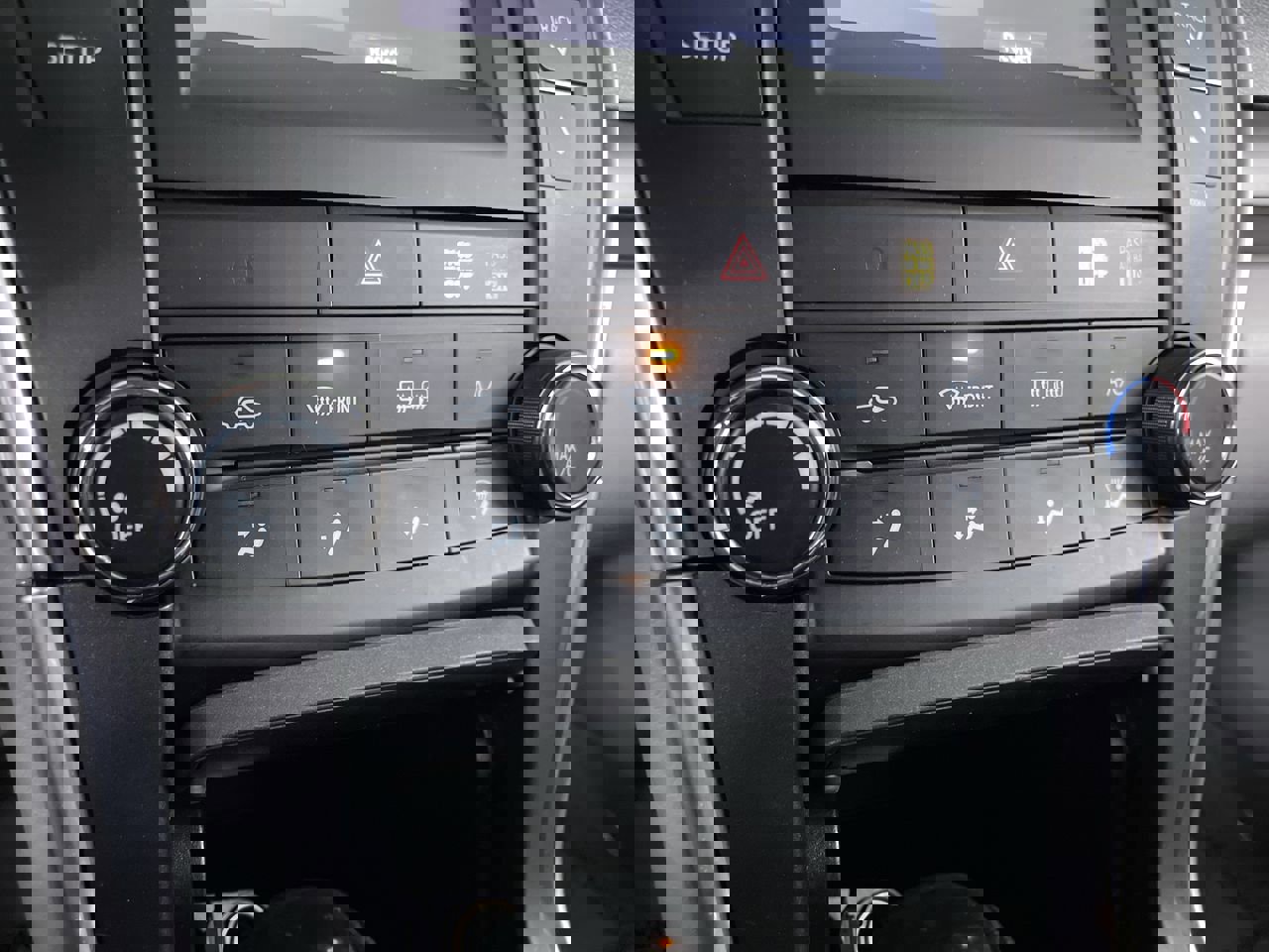 Used 2017 Toyota Camry LE image 17