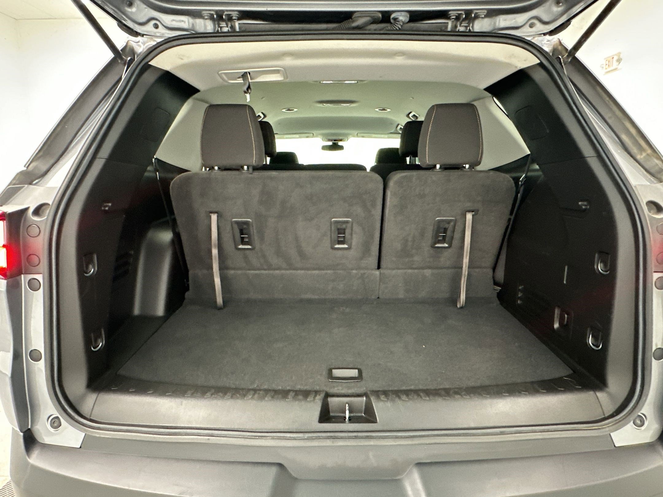 Certified 2020 Chevrolet Traverse LS w/ LPO, Floor Liner Package image 31
