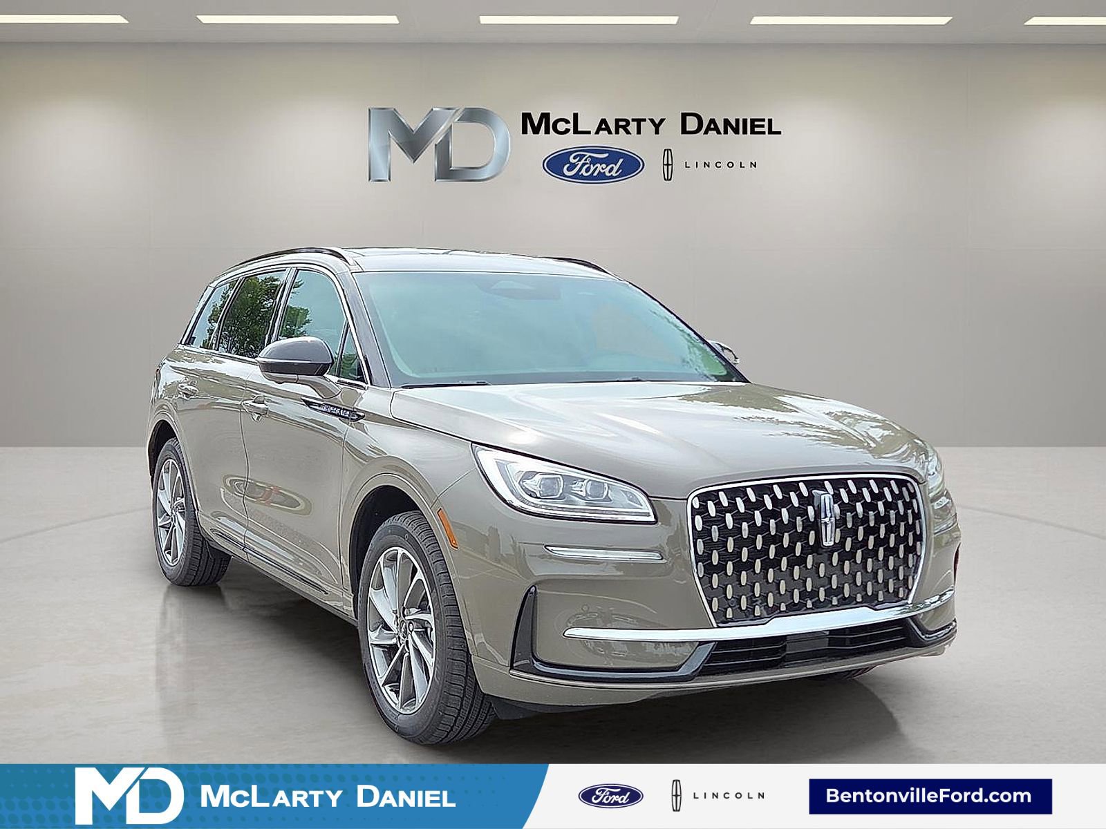 New 2025 Lincoln Corsair Grand Touring w/ Equipment Group 301A AWD/4WD image 1