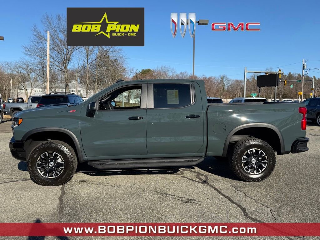 Used 2025 Chevrolet Silverado 1500 ZR2 w/ Technology Package image 2