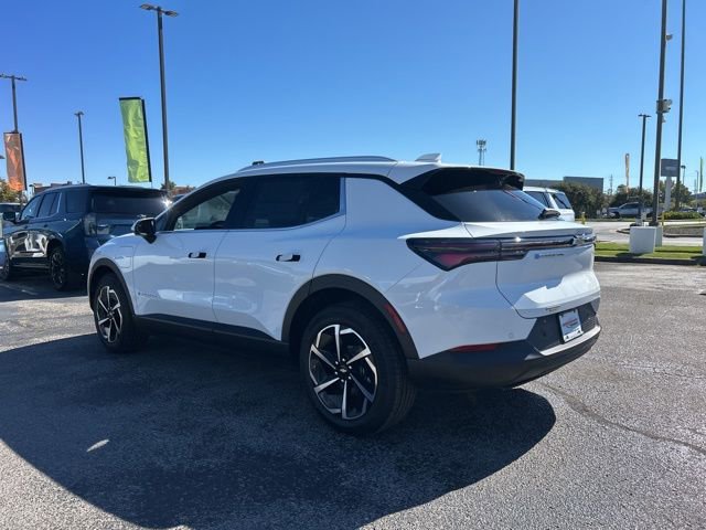 New 2026 Chevrolet Equinox EV LT image 5