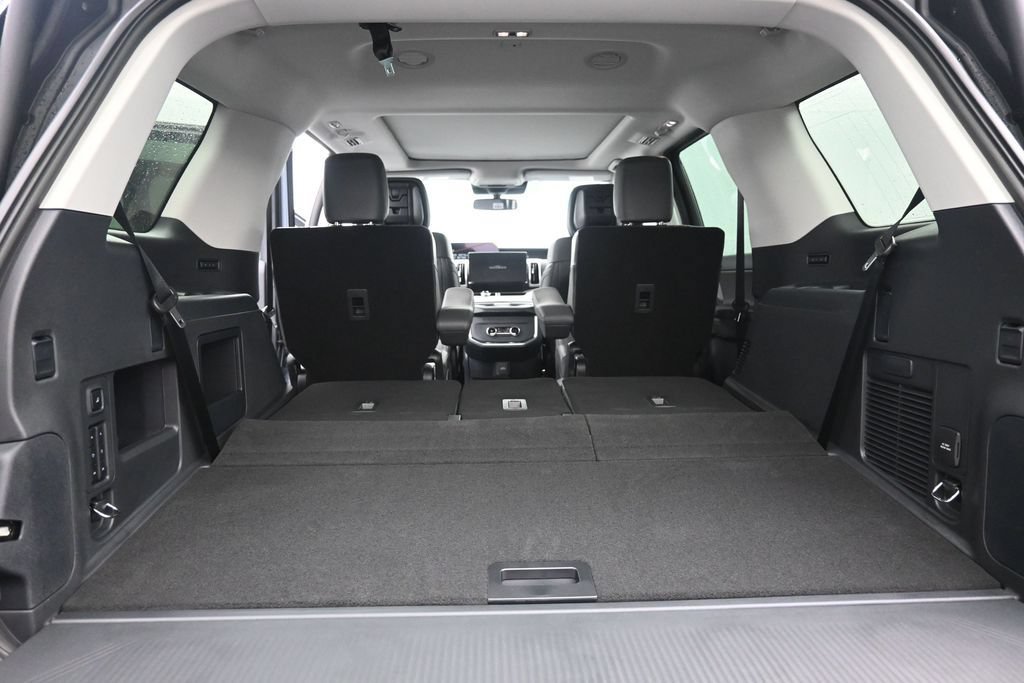 New 2027 Ford Expedition Active RWD image 14