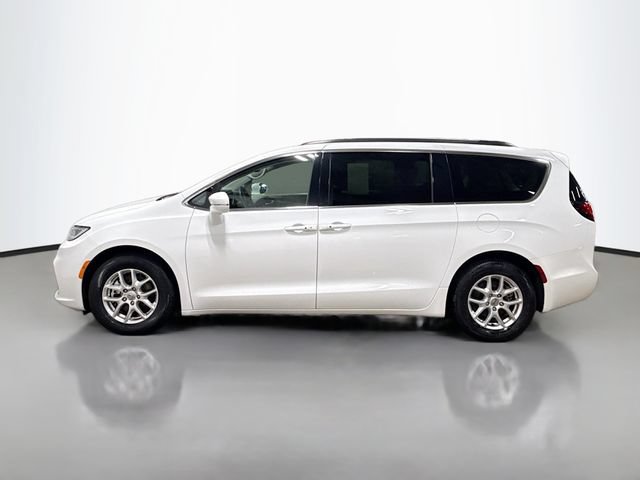 Used 2022 Chrysler Pacifica Touring-L FWD image 7