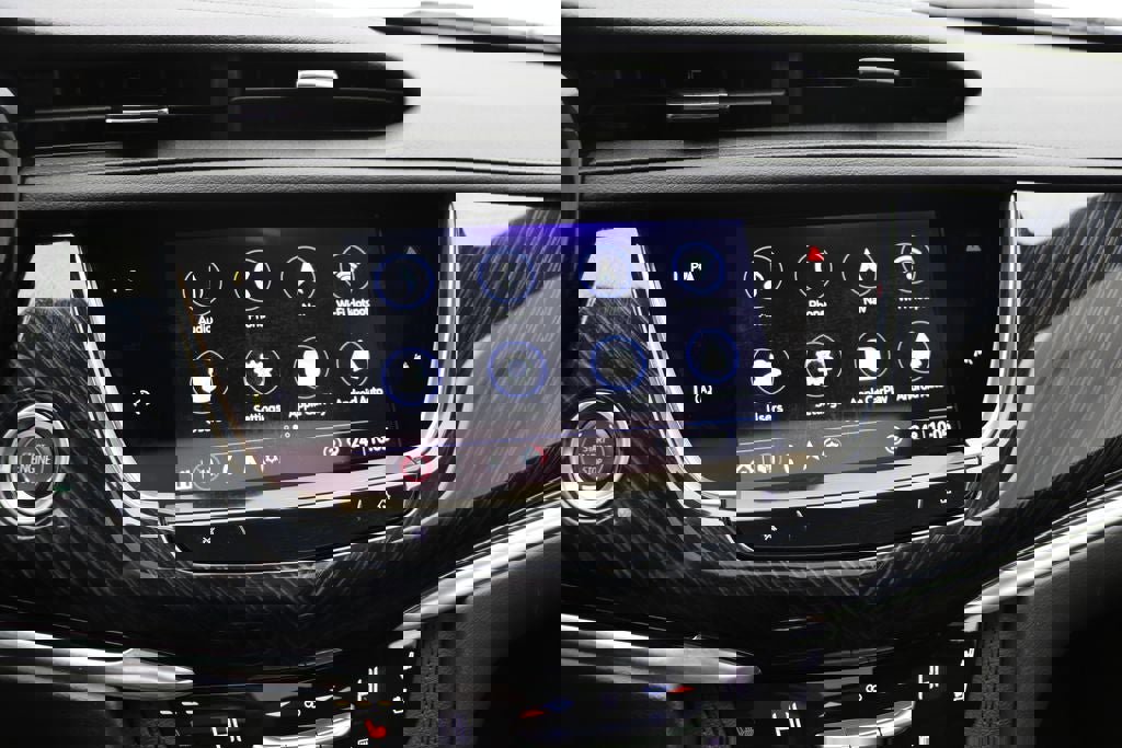 Used 2025 Cadillac XT6 Premium Luxury image 24