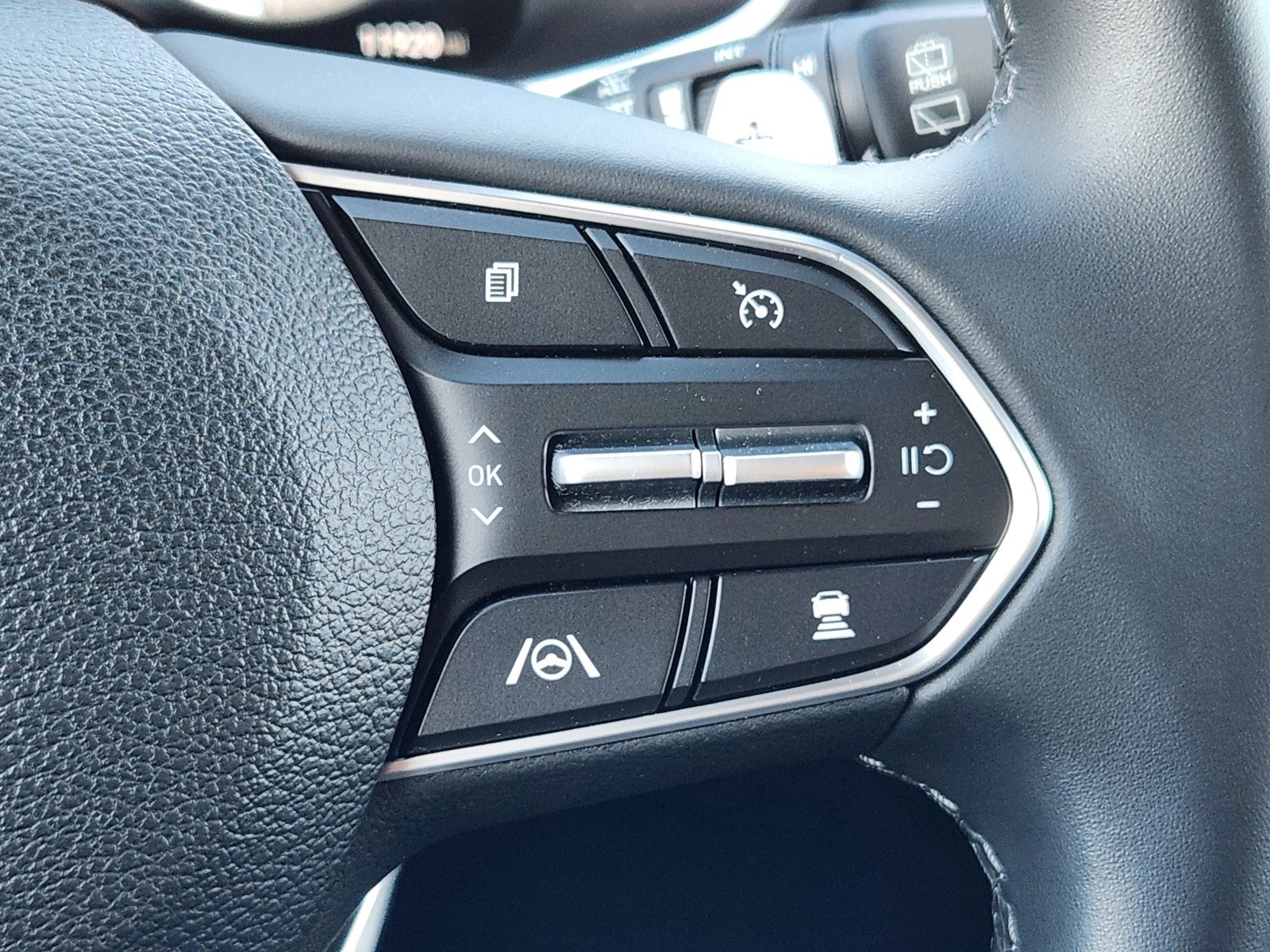 Certified 2022 Hyundai Santa Fe SEL w/ Convenience + Premium Package image 16