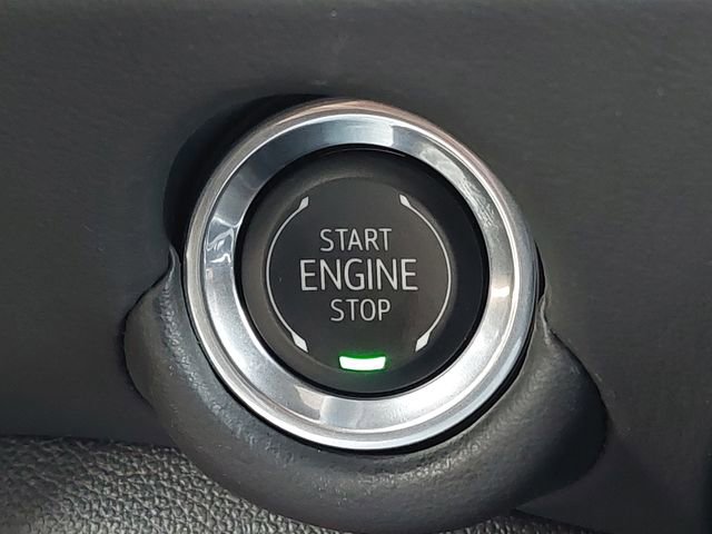 Used 2025 Chevrolet Tahoe High Country image 39