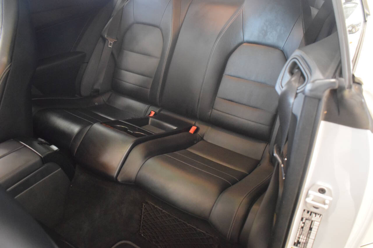 Used 2011 Mercedes-Benz E 550 Coupe image 45