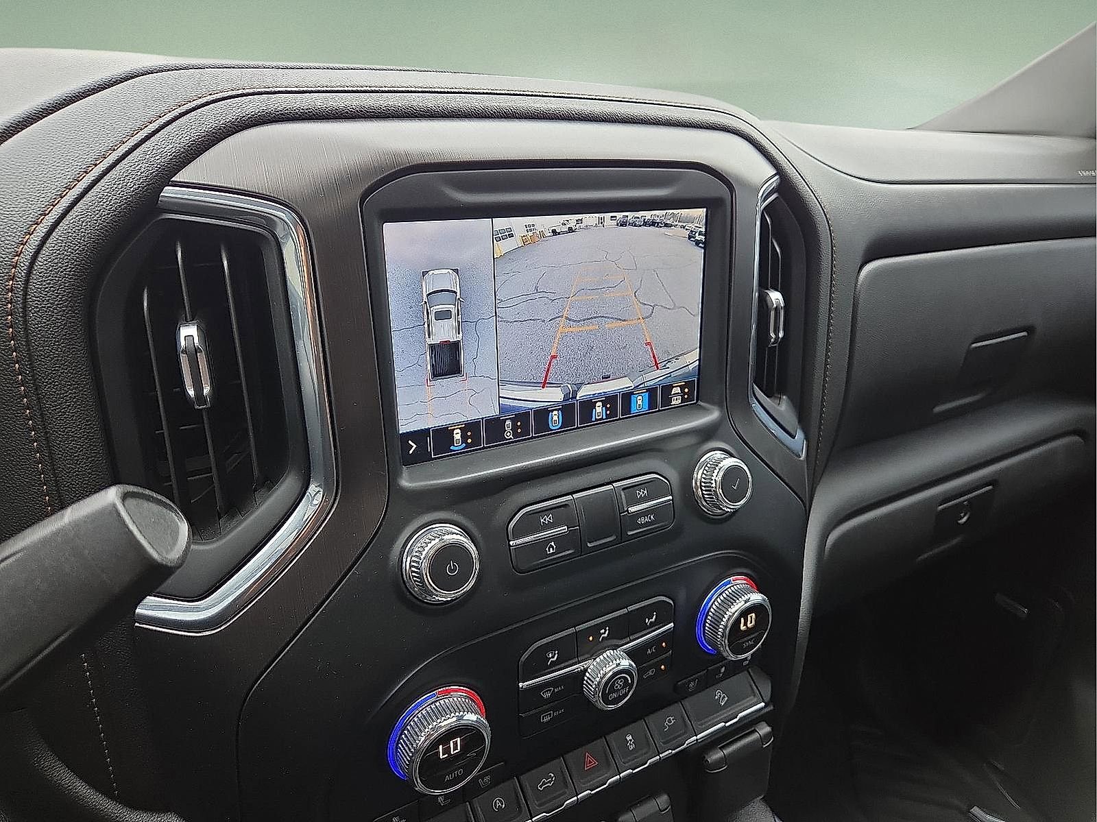 Used 2020 GMC Sierra 1500 AT4 w/ AT4 Premium Package image 17