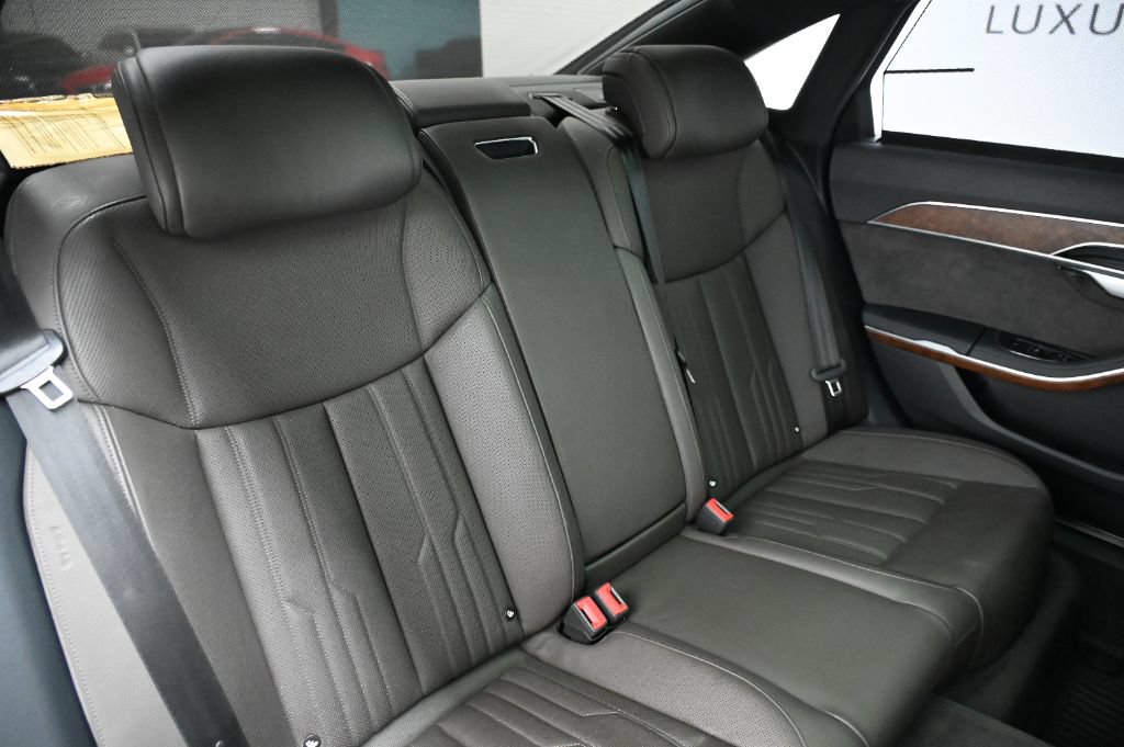 Used 2021 Audi A8 L 3.0T AWD/4WD image 42