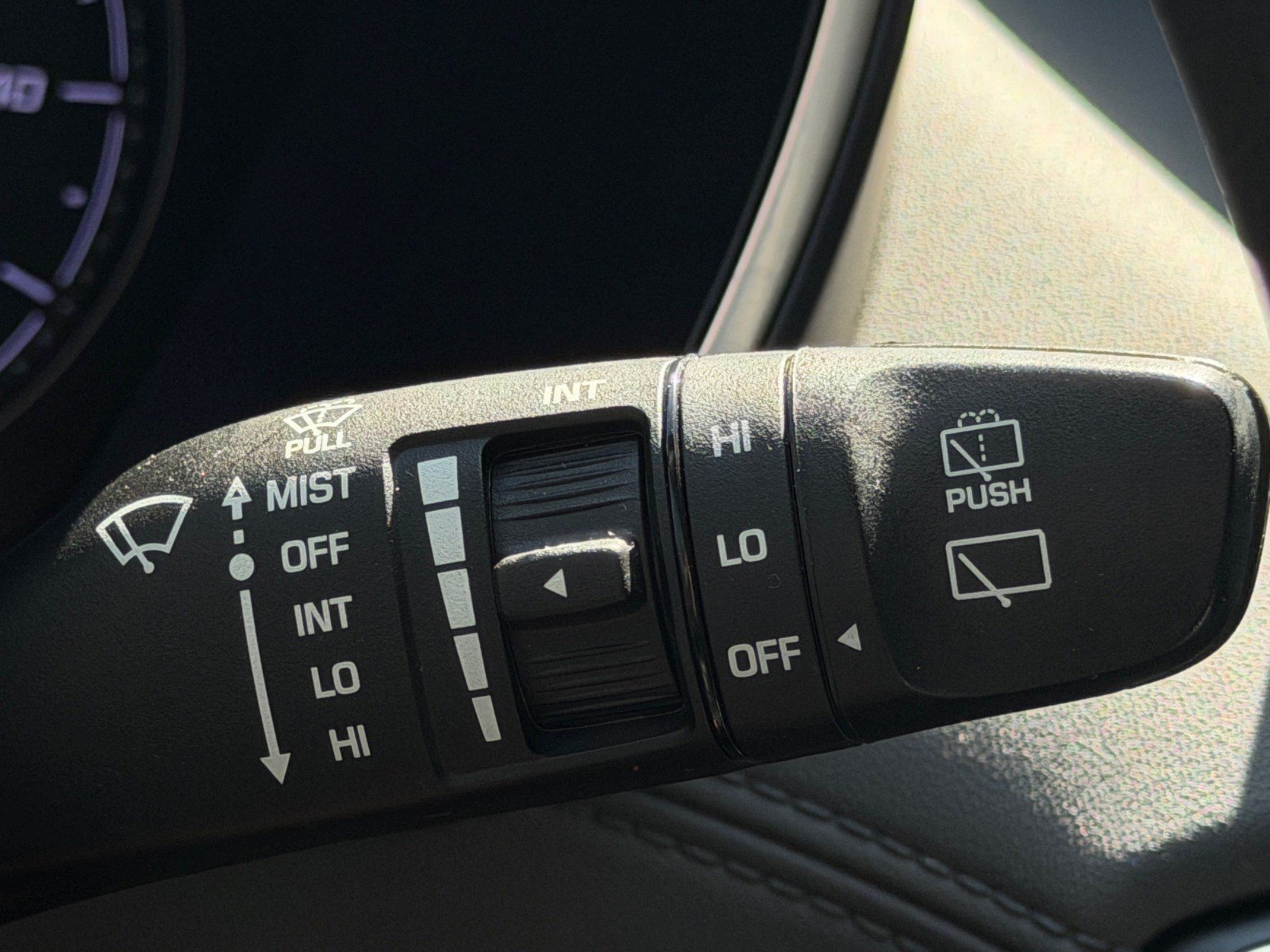 Used 2021 Hyundai Santa Fe SEL FWD image 28
