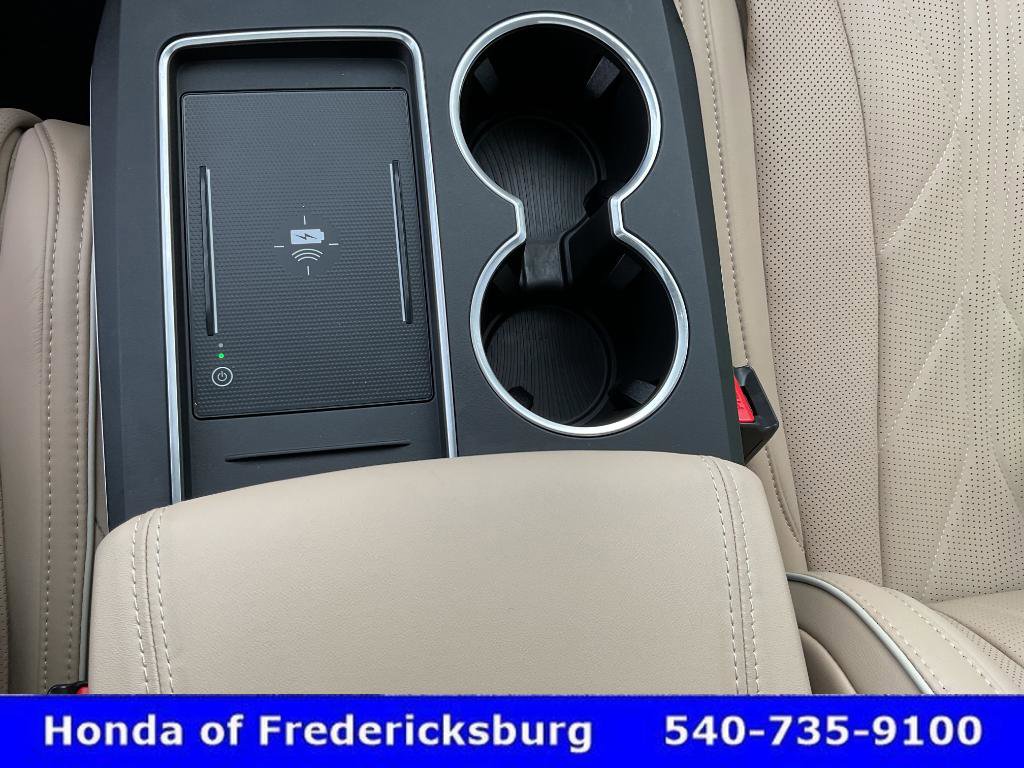 Used 2025 Acura MDX SH-AWD w/ Advance Package image 31