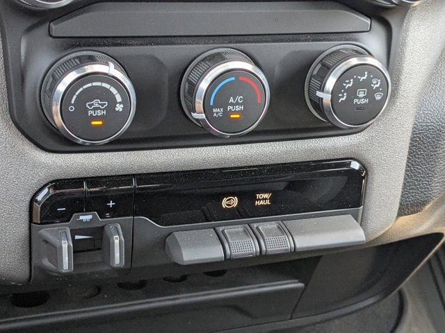 Used 2022 RAM 2500 Tradesman AWD/4WD image 22