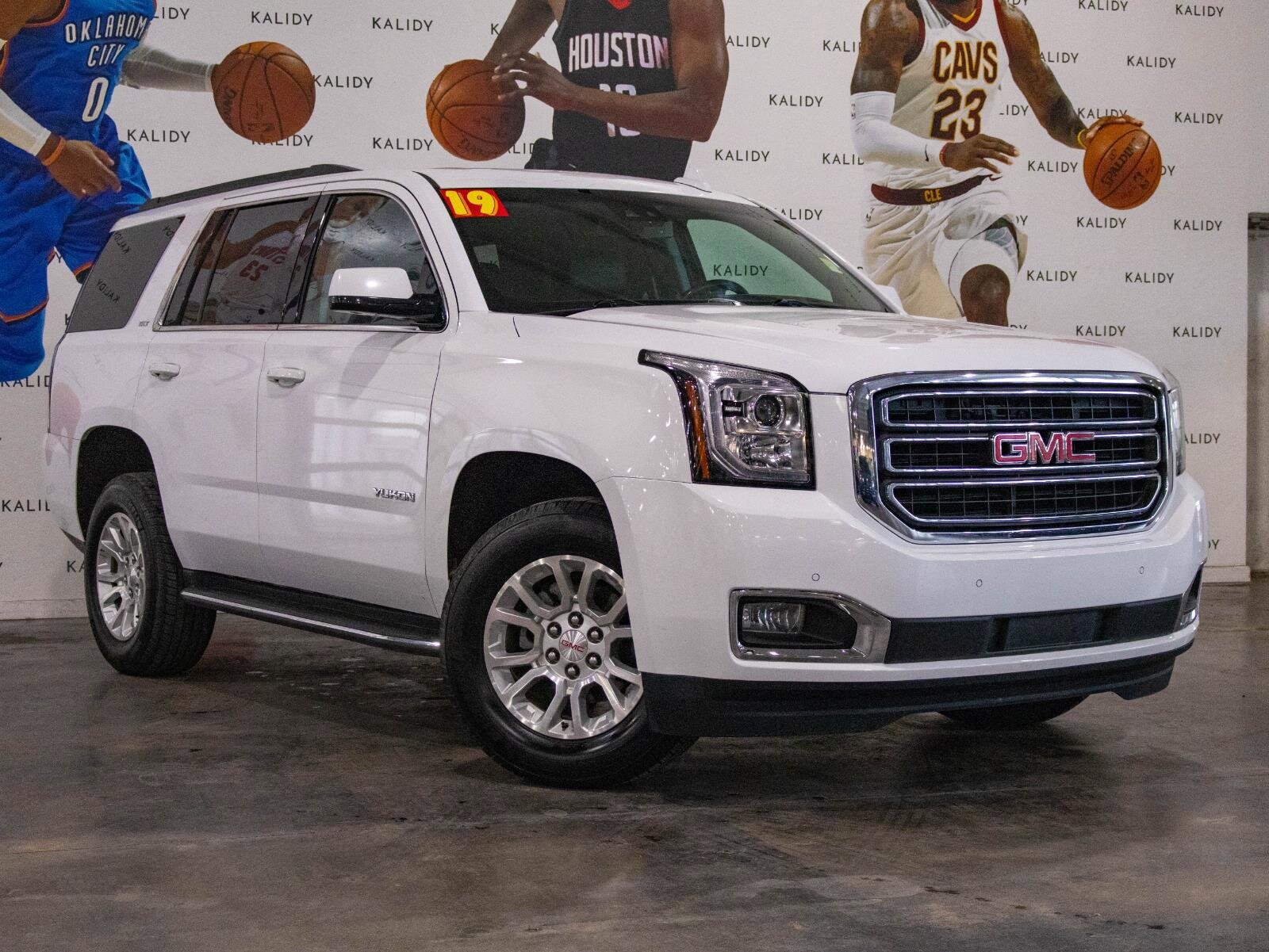 Used 2019 GMC Yukon SLT image 2