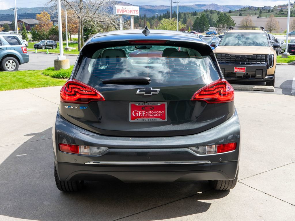 Used 2021 Chevrolet Bolt LT FWD image 6