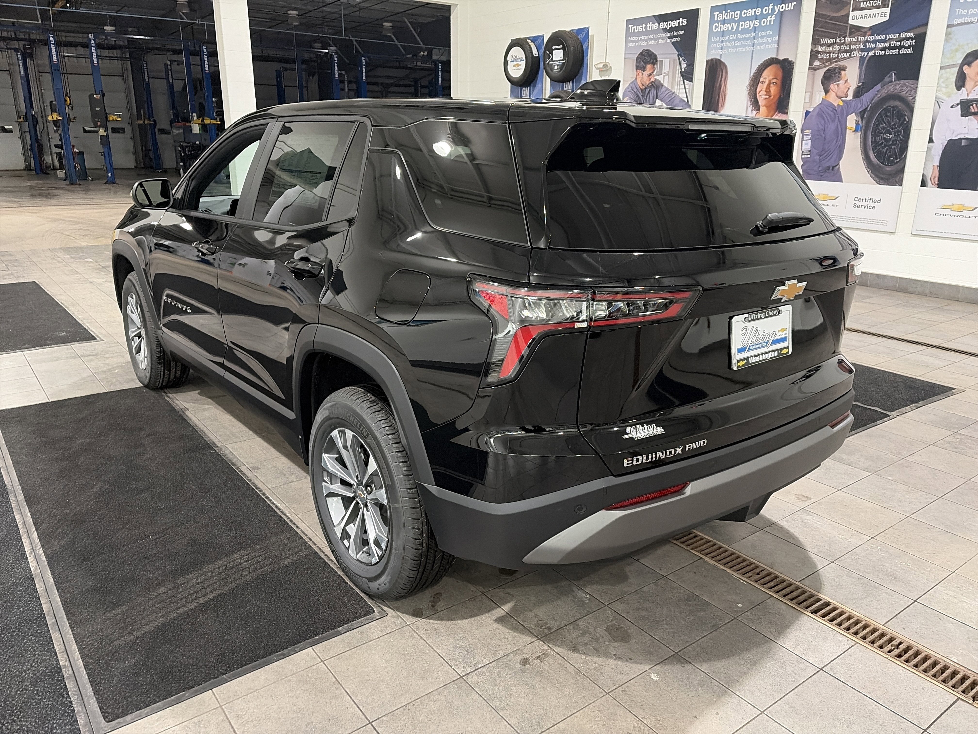 New 2026 Chevrolet Equinox LT w/ Convenience Package II image 7
