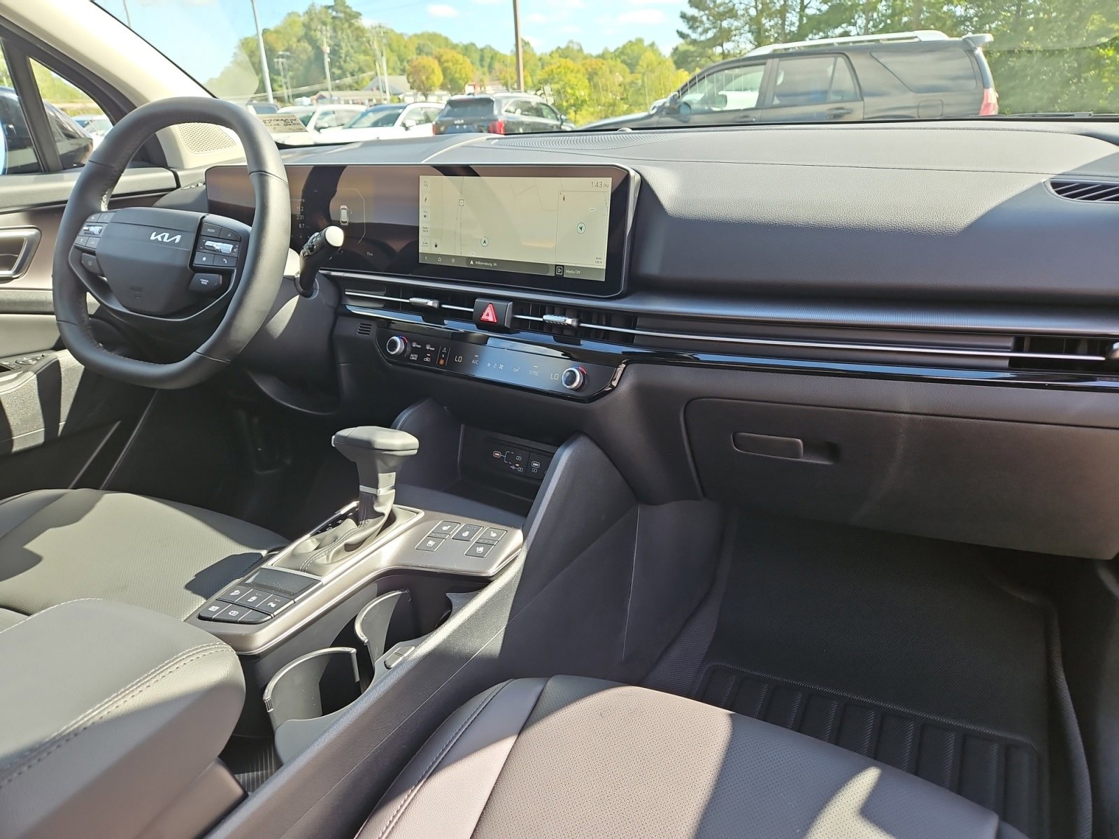 New 2026 Kia Sportage SX image 16