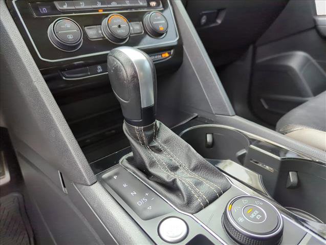 Used 2021 Volkswagen Atlas SEL Premium image 15