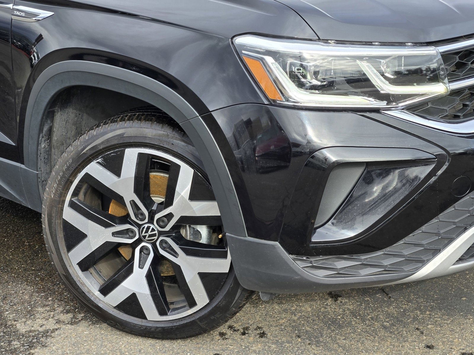 Used 2022 Volkswagen Taos SEL image 9