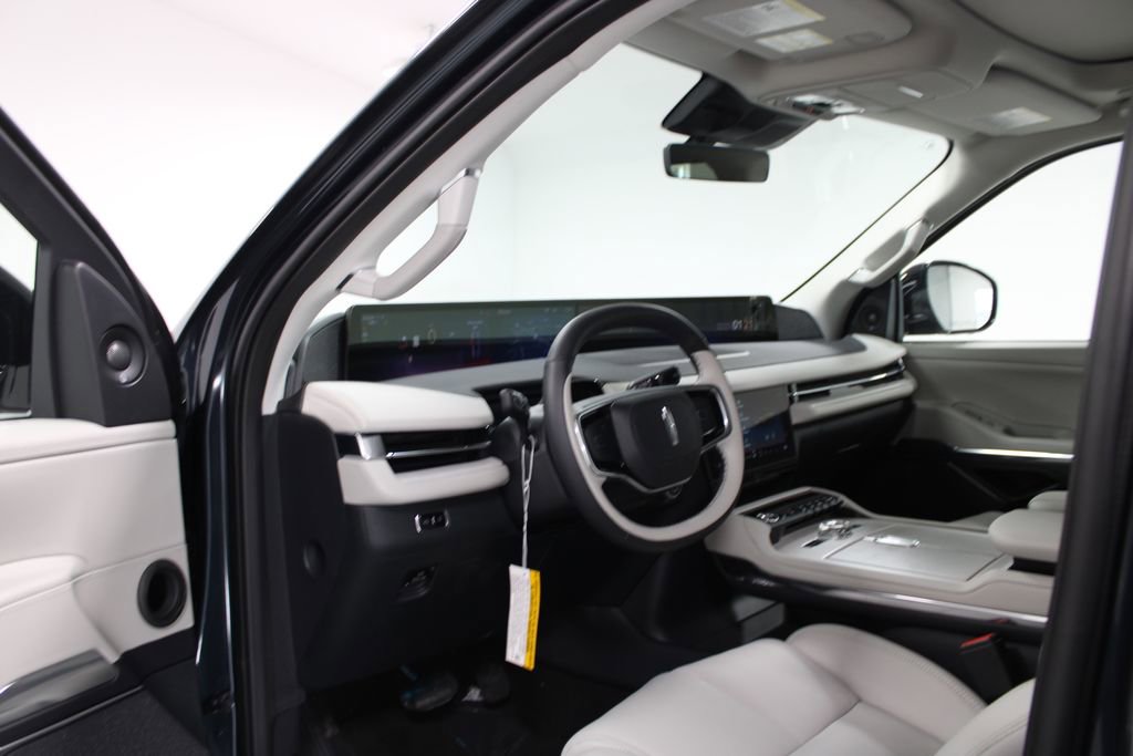 New 2026 Lincoln Navigator Reserve image 25