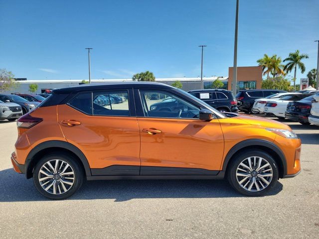 Certified 2024 Nissan Kicks SV FWD image 3