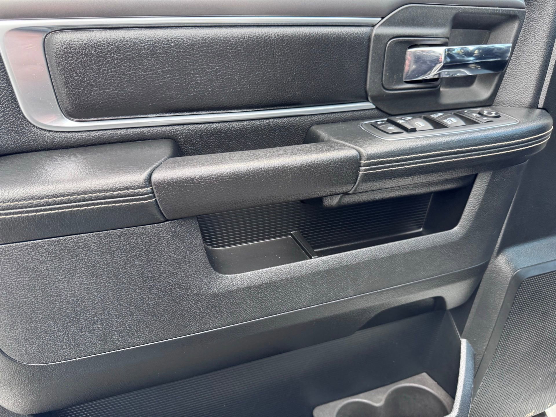 Used 2021 RAM 1500 Classic Warlock image 22