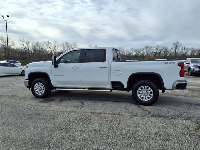 Used 2025 Chevrolet Silverado 3500 LTZ w/ LTZ Convenience Package image 32
