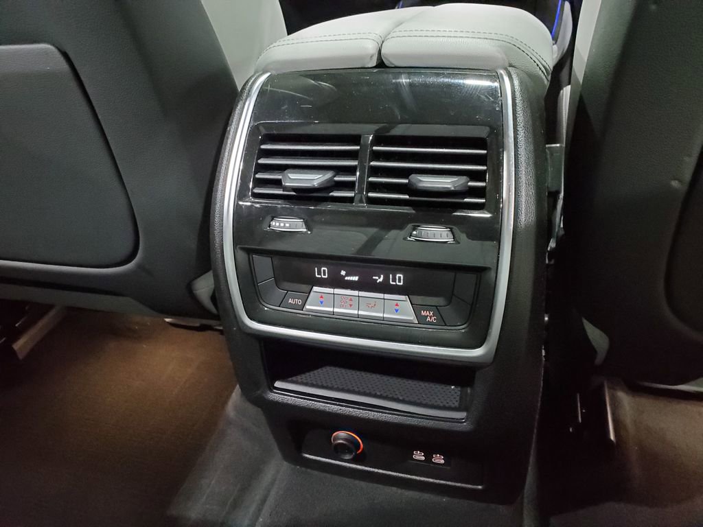Used 2024 BMW X5 xDrive40i w/ Premium Package AWD/4WD image 25