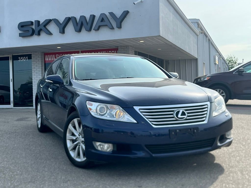 Used 2012 Lexus LS 460 AWD w/ Comfort Pkg image 1