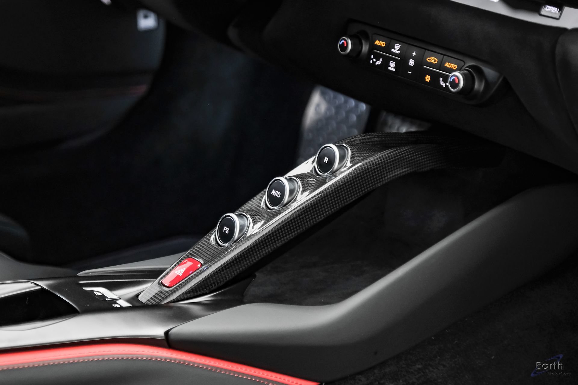 Used 2019 Ferrari 812 Superfast RWD image 68
