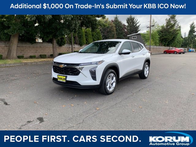 Used 2024 Chevrolet Trax LS w/ LS Convenience Package