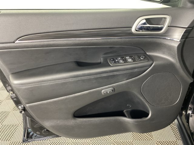 Used 2022 Jeep Grand Cherokee Limited AWD/4WD image 15