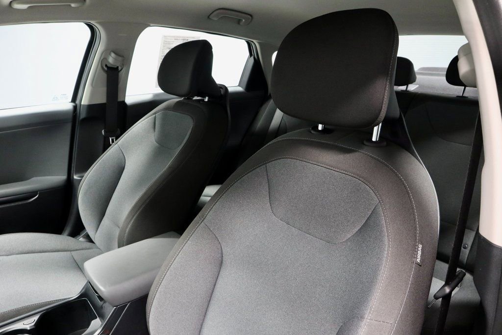 Used 2025 Kia K4 LXS image 25