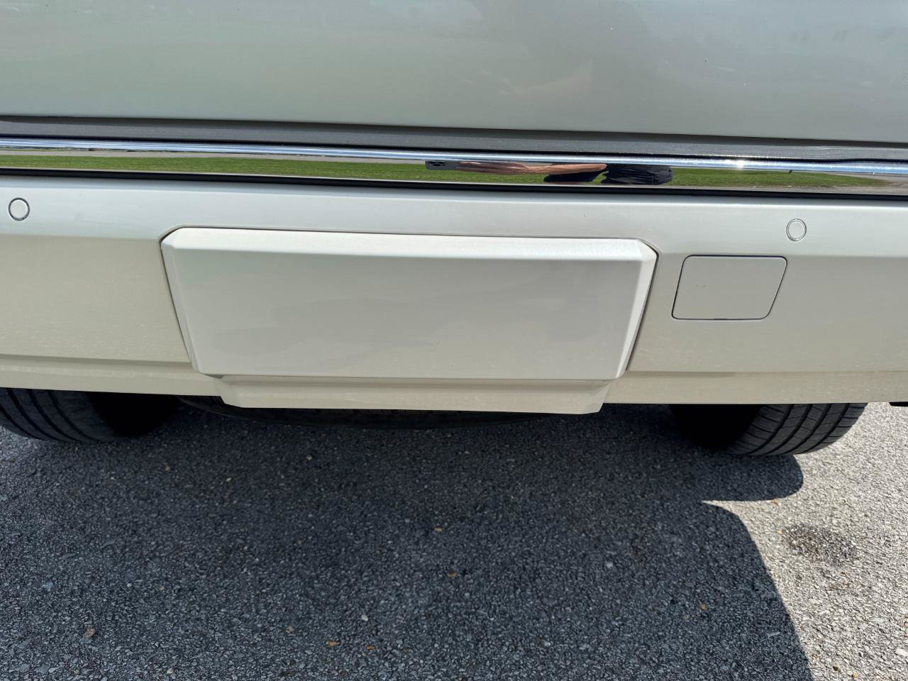 Used 2015 Chevrolet Tahoe LTZ RWD image 14