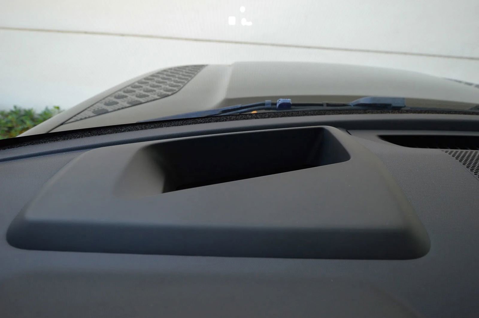 Used 2025 Land Rover Defender 130 V8 image 51