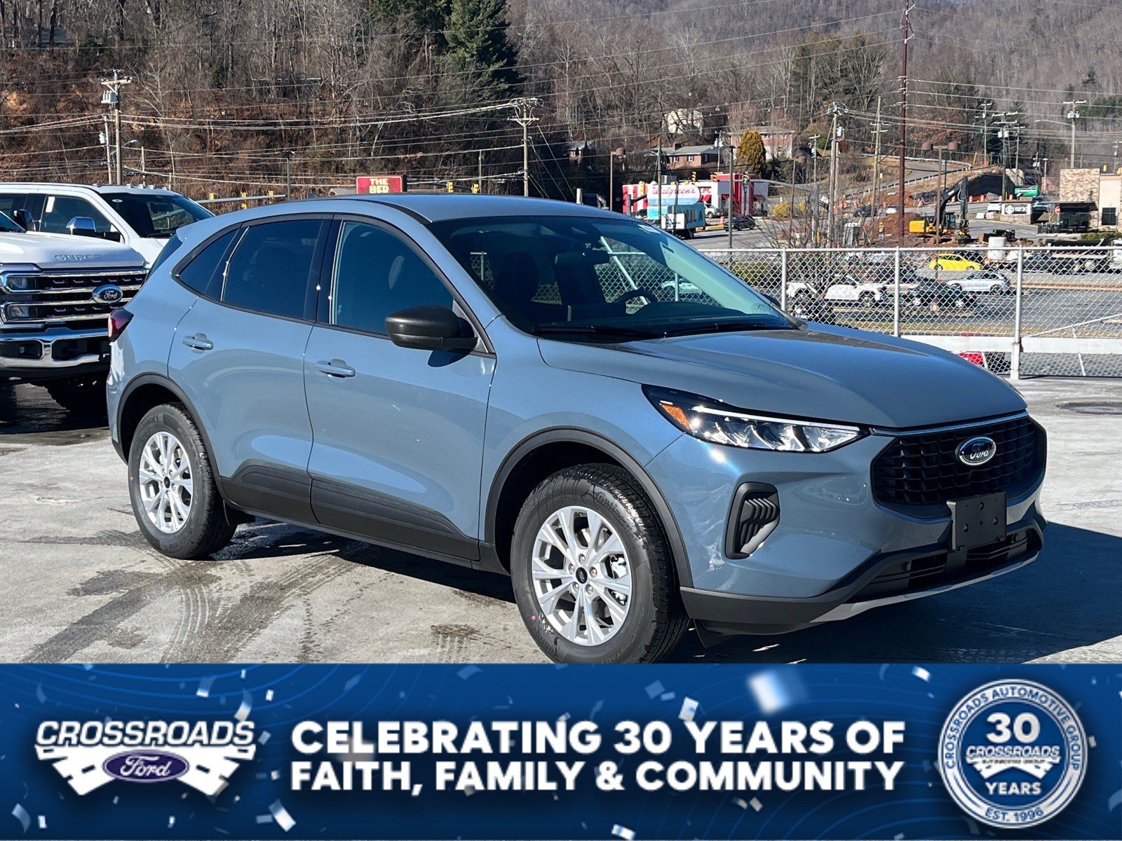 New 2026 Ford Escape Active w/ Tech Pack #1 AWD/4WD image 1