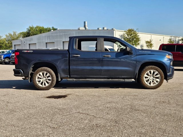 Used 2020 Chevrolet Silverado 1500 Custom w/ Custom Value Package image 4
