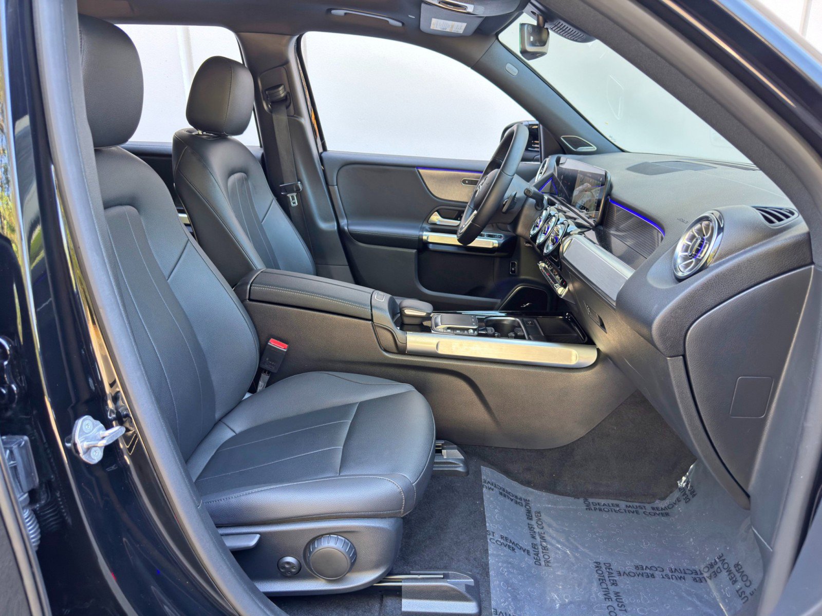 Used 2022 Mercedes-Benz EQB 350 4MATIC w/ Pinnacle Package image 15