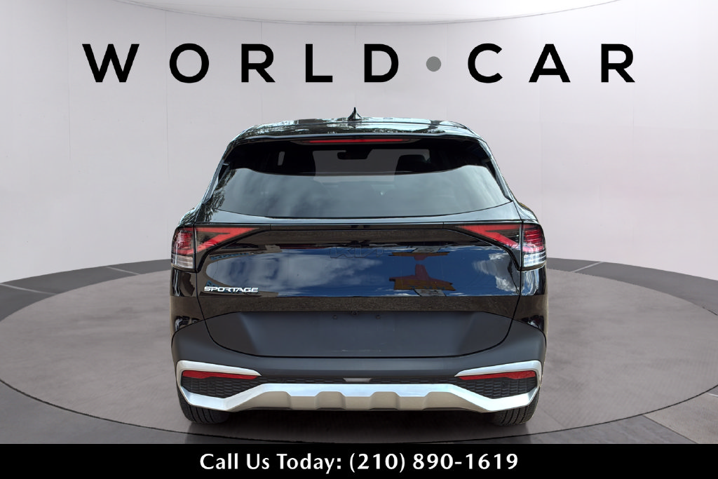 Used 2025 Kia Sportage EX FWD image 8
