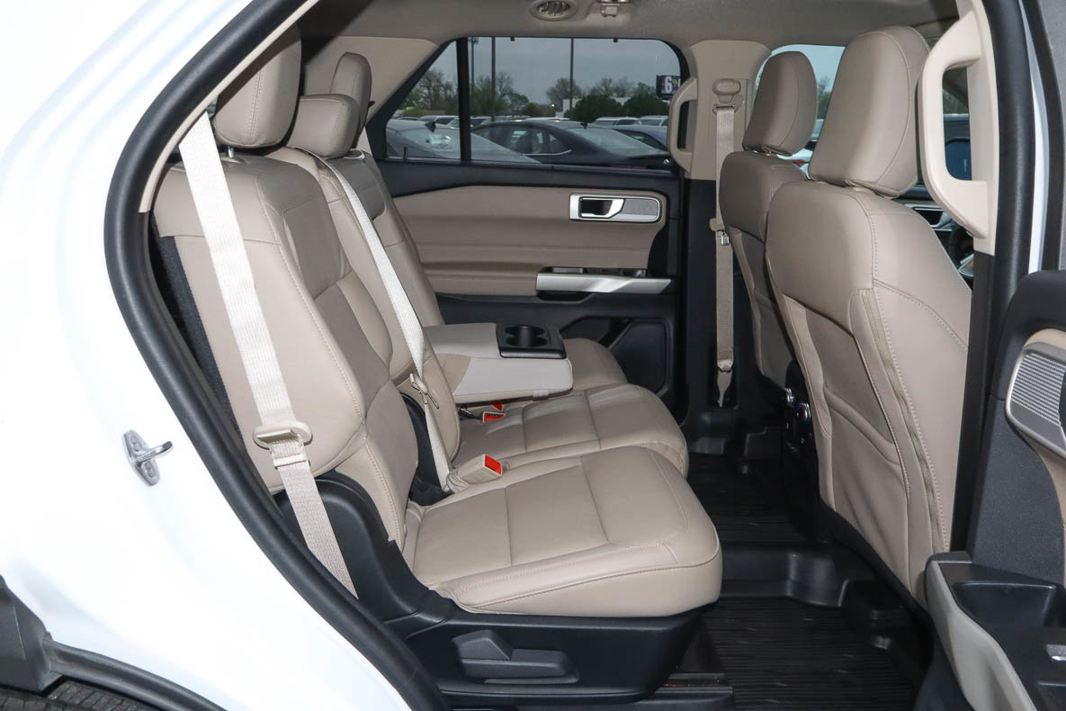 Used 2021 Ford Explorer Limited w/ Equipment Group 301A image 28