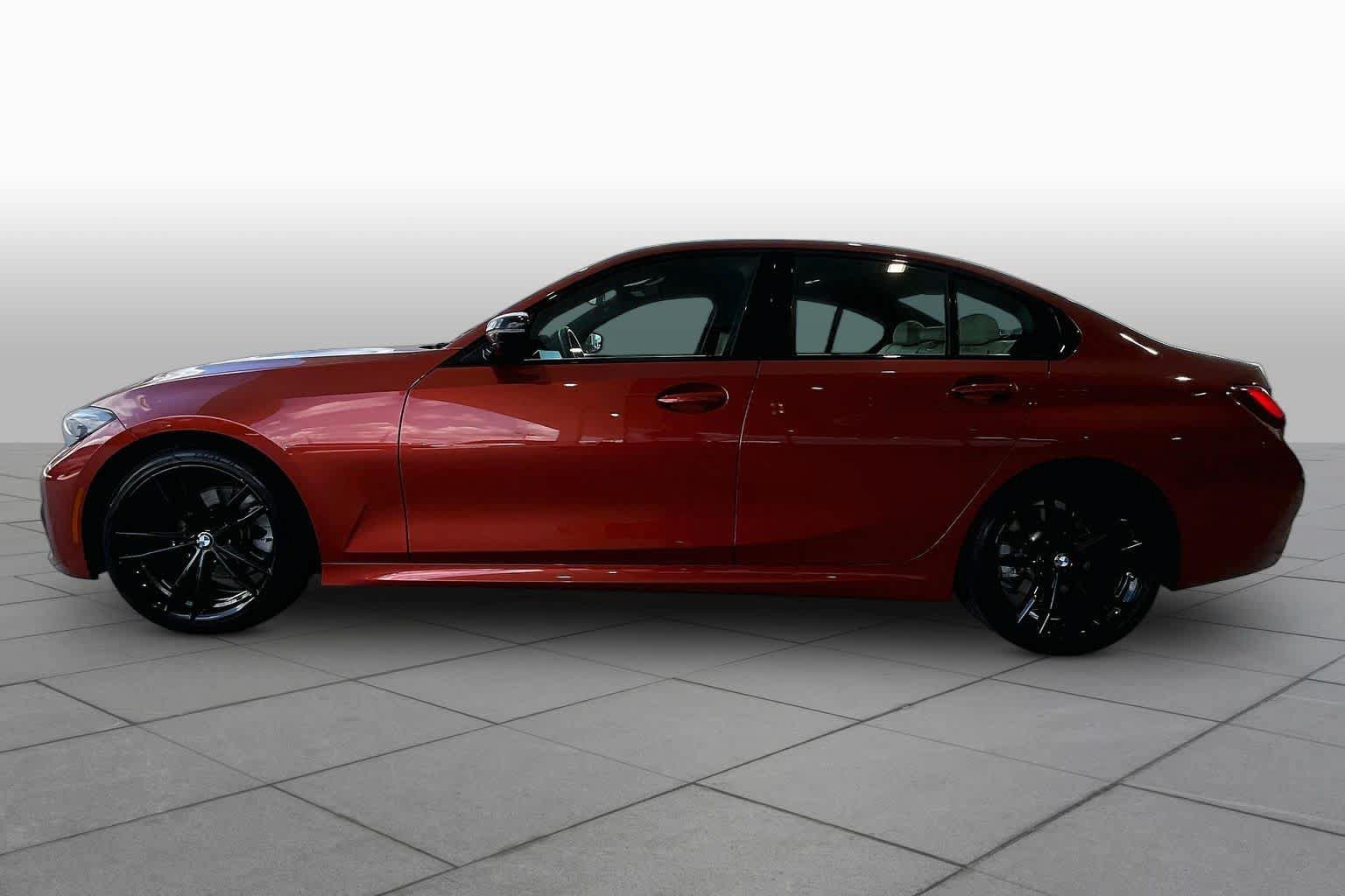 Used 2022 BMW 330i Sedan w/ M Sport Package RWD image 32