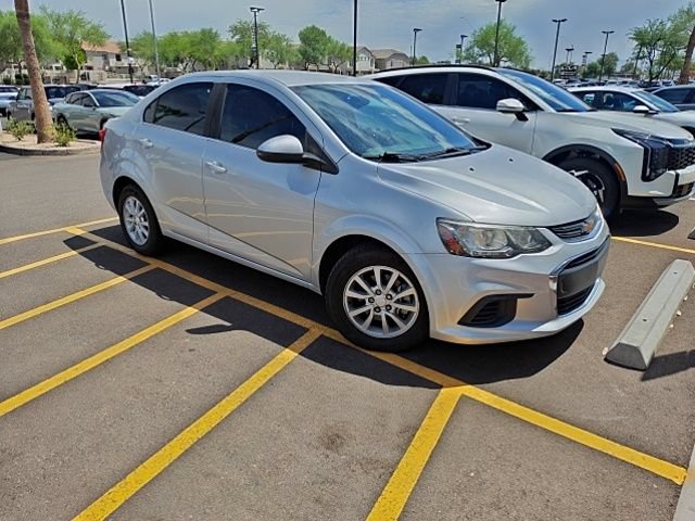 Used 2017 Chevrolet Sonic LT FWD image 8