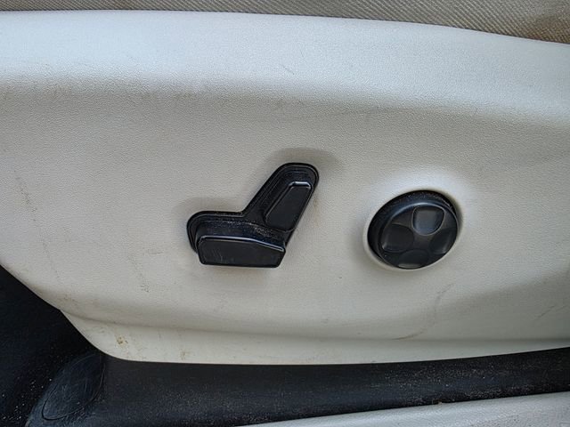 Used 2020 Chrysler Pacifica Limited FWD image 15