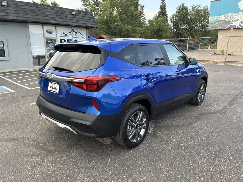 Used 2022 Kia Seltos LX AWD/4WD image 7
