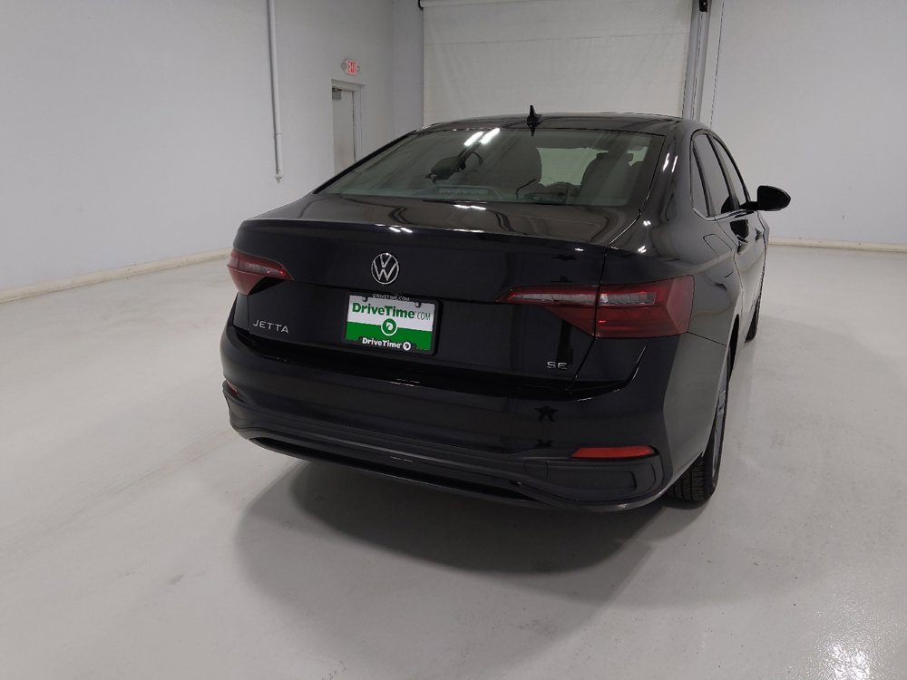 Used 2024 Volkswagen Jetta SE image 7