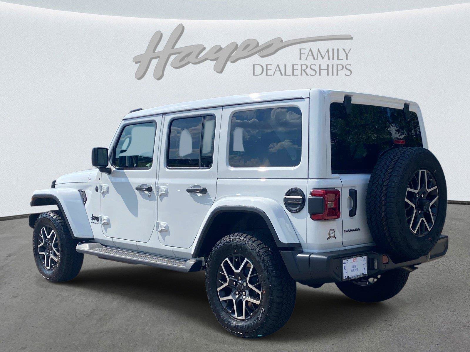 New 2027 Jeep Wrangler Unlimited Sahara AWD/4WD image 4