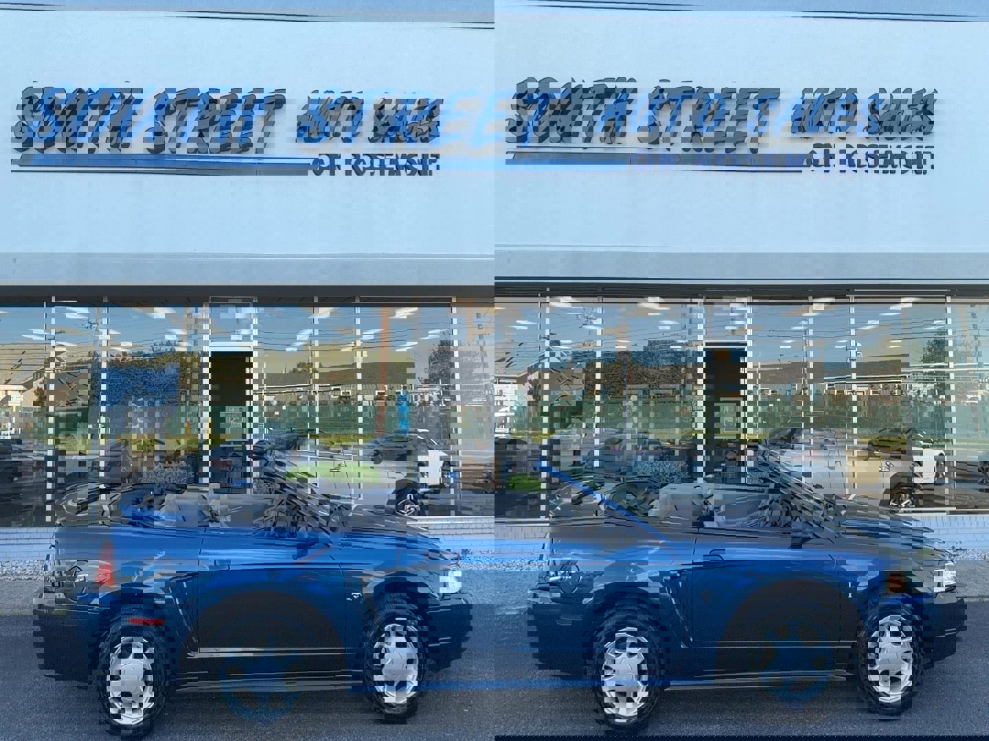 Used 2000 Ford Mustang Convertible RWD image 1