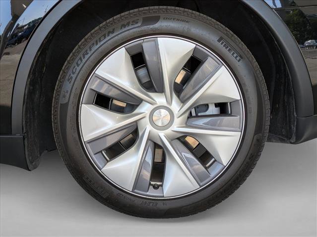 Used 2024 Tesla Model Y Long Range AWD/4WD image 30